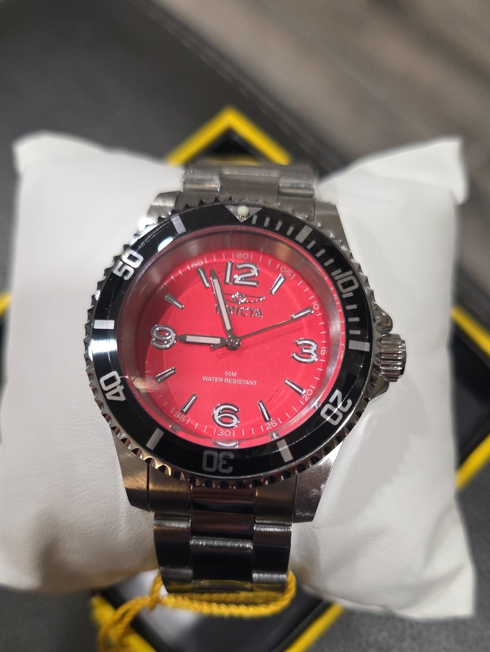 716.  Invicta Specialty Model 49350 Men's Watch 40mm